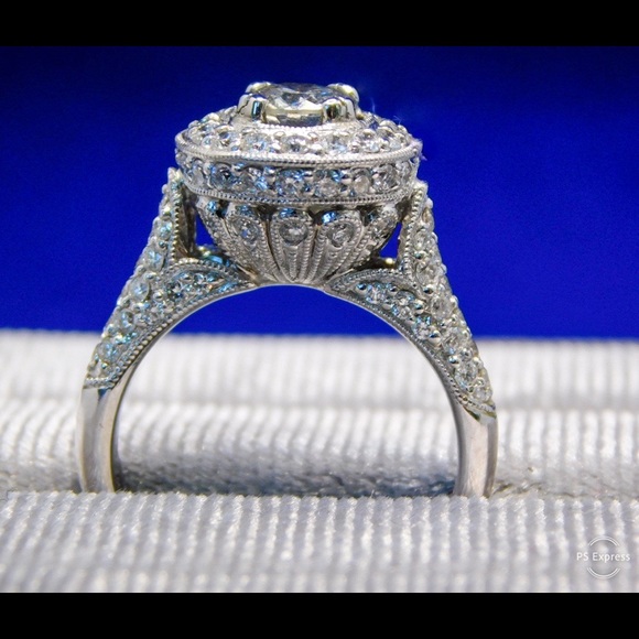 Diamond Ring - Picture 7 of 16